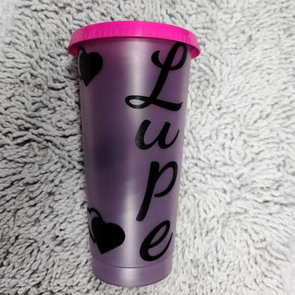 Color-Changing Cup with Straw - Picture 2 of 4